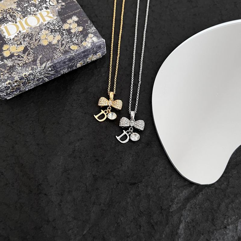 Dior Necklace 05lyr564